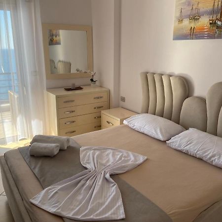 Apartment With Huge Sea View Balcony Sarandë Exteriér fotografie